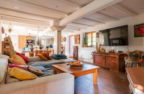 Schœnbourg House | Chez Maidi-Balnéo, cheminée, proche Vosges du Nord