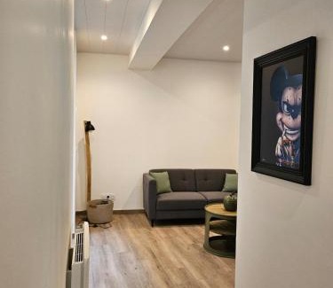 Mouzon House | Chez Mamie Café