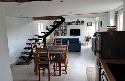 Pullay House | Chez Mamisa, Calm & Nature 3 km from center parc!