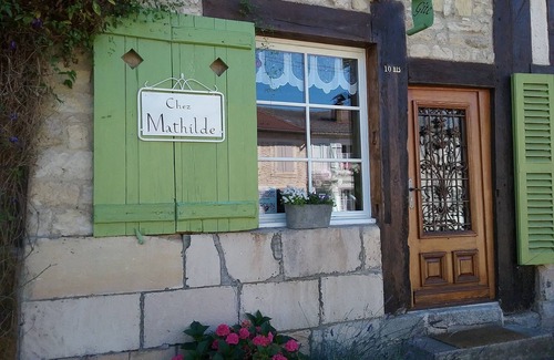 Rarecourt Cottage | Chez Mathilde in Rarécourt