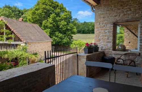 Burnand House | Chez Max et Juliette - Charmante maison familiale en bordure de forêt