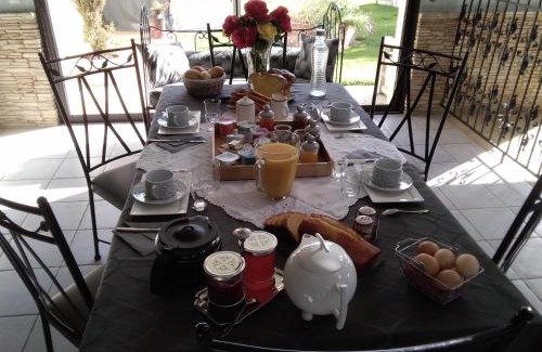 Le May-sur-Evre Bed & Breakfast | Chez Michel et Josette