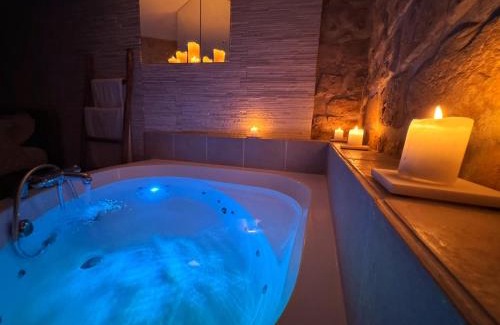 Les Patis Apartment | Chez Millouz - Triplex semi-troglodyte