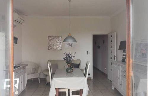Roquecor Apartment | Chez Nadine