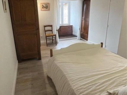 Tours-sur-Meymont Apartment | Chez Nanou