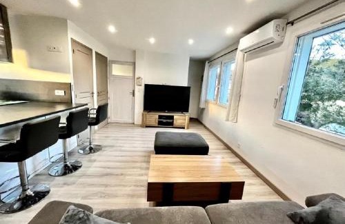 Saint-Chamas Apartment | Chez Nico - 100 m plages - clim - jardin - parking - Quartier calme