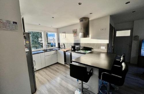 Saint-Chamas Apartment | Chez Nico - 100 m plages - clim - jardin - parking - Quartier calme