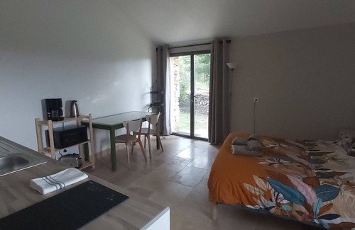 Grignan Other | Chez Pascal gîte studio with garden and parking