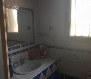 Solaro House | Chez Rachel chambre d'hôtes chez l' habitant avec sa salle de bain dédiée