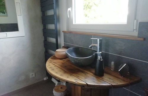 Monistrol-sur-Loire Bed & Breakfast | Chez Sophie et Gilles, a green and cosy interlude