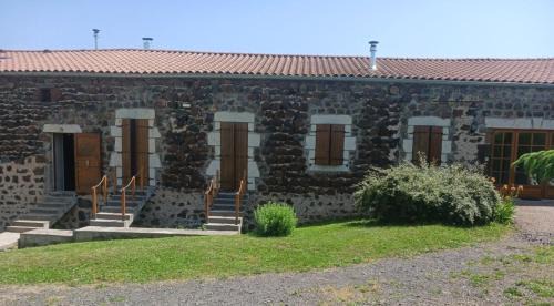 Saint-Christophe-sur-Dolaison Bed & Breakfast | Chez Sylvie et Jérôme