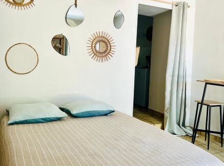 Ussel Apartment | Chez Ulysse studio entièrement rénové et au calme