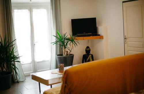 Les Assions Apartment | CHEZ Xavier
