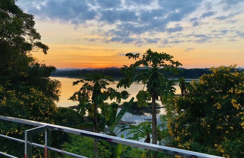 Chiang Khan Villa | Chiang Khan Riverside Pool Villa Luxury propery on the banks of the Mekong River