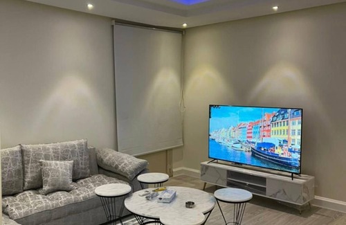 Riyadh Apartment | Chic 1-bedroom apartment in vibrant Riyadh with WiFi, AC