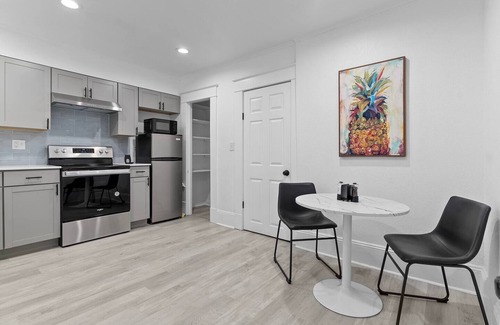 Lake Eola Heights House | Chic 1BR Orlando Rental Kitchen & Fast Wi-Fi