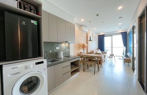 Vung Tau Condo | Chic 2-bedroom condo with infinity pool free Vũng Tàu- Xuân Homestay