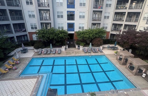 Westside Apartment | Chic 2 story loft in the heart of Midtown Atl!