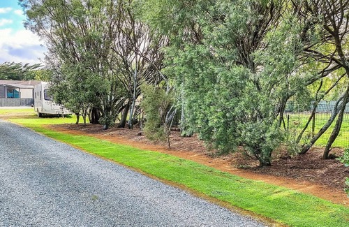 Hope Apartment | Chic 2br Unit Pool, 8 Mins Richmond, Bring Rover!