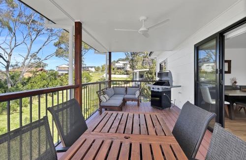 Malua Bay House | Chic 4-Bed with 3 Living Areas & Alfresco Dining
