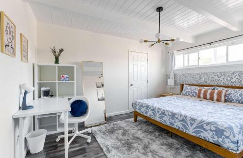 Poets Corner Apartment | Chic Abode In Central Berkley