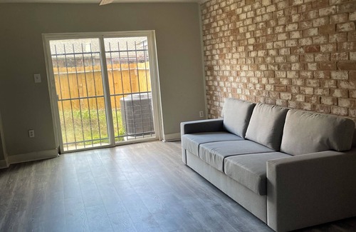 Clodine House | Chic and Cozy 1BR Hideaway