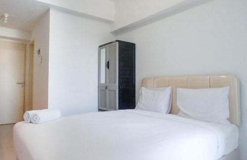 Surabaya Apartment | Chic and Cozy Studio Apartment at Tanglin Supermall Mansion By Travelio