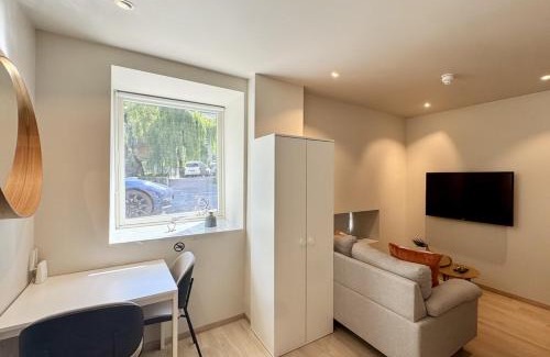 Bislett Apartment | Chic and Modern Studio - Central