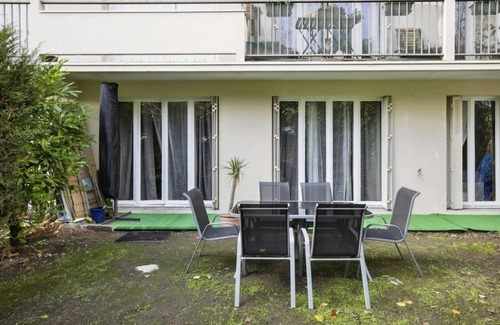 Le Chesnay Apartment | Chic and spacious apart with piano and terrace