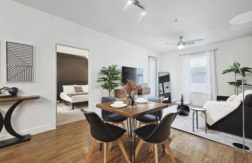 Frisco Apartment | Chic and Stylish 2B near Legacy West Wi-Fi Fitness Pool 2260