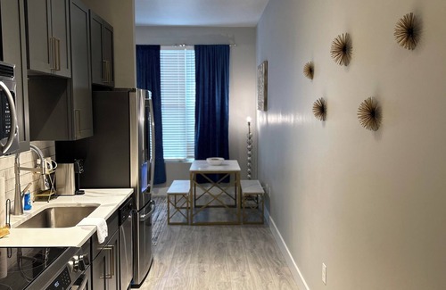 Cityplace Apartment | Chic apartment with WiFi, fitness room in welcoming Dallas