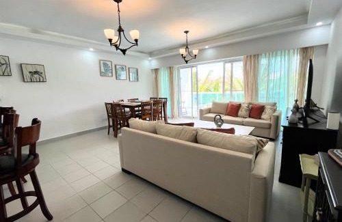 Playa Bibijagua Apartment | Chic Beach Apartment - 3 min to Beach