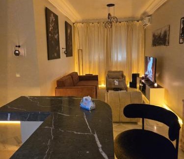 La Nouvelle Ville Ibn Batouta Apartment | Chic Calm et Cozy Apart Free Parking available 5min airport