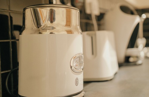 Sheffield Apartment | Chic & Cheerful 1bedroom in Historic building