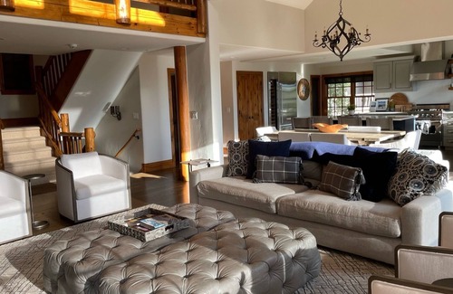 Cordillera House | Chic Cordillera 4BR Hot Tub/Pool table/Pingpong