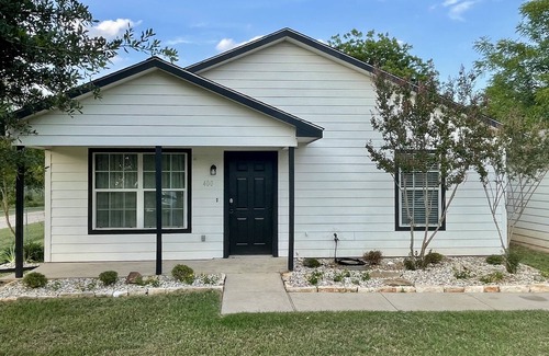 Waco Cottage | Chic Cottage - Minutes from Baylor & Downtown Waco