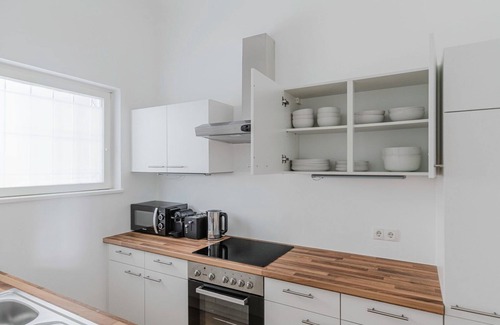 Dobling Apartment | Chic Döbling 1BR, Move-In-Ready w/Furniture, by Blueground