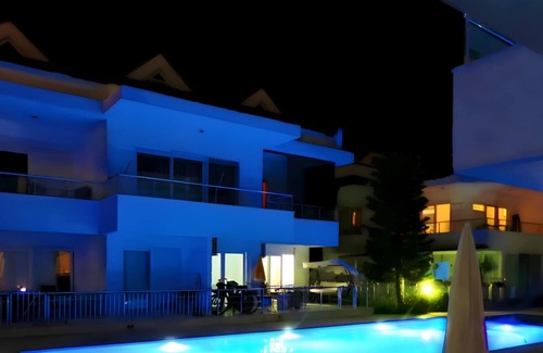 Belek Apartment | Chic Duplex House with Shared Pool in Antalya