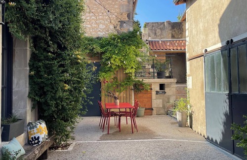 Chauvigny Apartment | Chic et Lumineux Dans le Bourg
