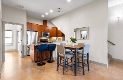 Galindo House | Chic & Homey 3-BR Close to Downtown/Heart of 704!