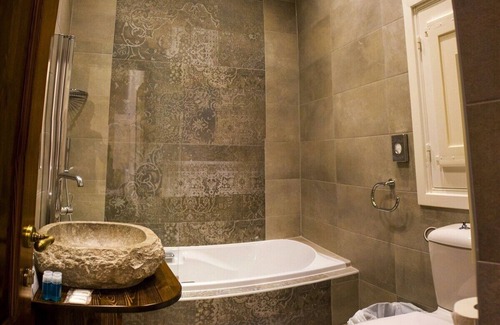 Temara Hotel | Chic hotel in fantastic Rabat with fitness room, WiFi, AC