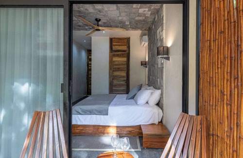 Tulum Hotel | Chic hotel in gorgeous Tulum with AC, full gym
