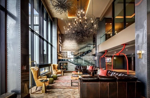 Rossland Hotel | Chic Mountain Retreat with Stunning Views and Luxury Amenities
