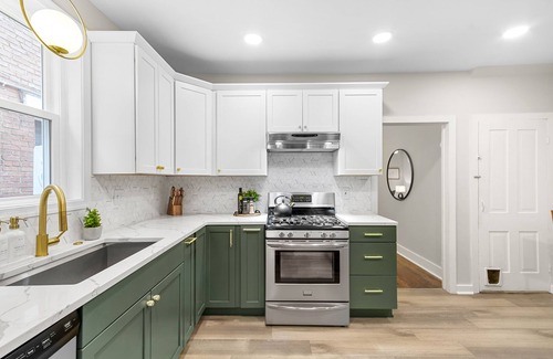 Frederick House | Chic, pets, walk to downtown