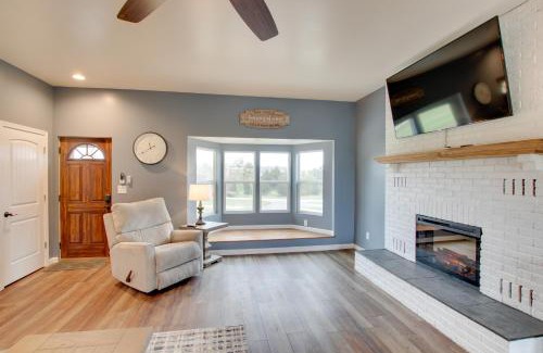 Ste Genevieve House | Chic Ste Genevieve Home with Nice Interior Amenities