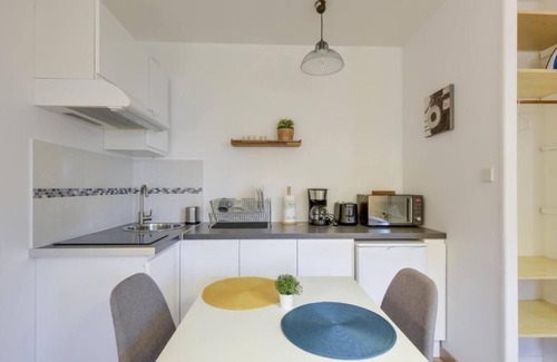 Centre Ville Rive Gauche Apartment | Chic Studio Avec Parking au Centre-ville