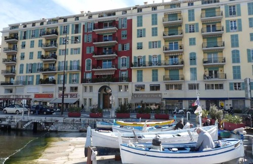 Quartier du Port Apartment | Chic studio with terrace and beautiful view of the port, 100m from the beach, parking available