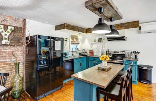 Troy House | Chic Troy Home Near Downtown, 9 Mi to Albany!
