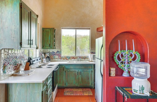 Tanque Verde House | Chic Tucson Casita w/Deck & Panoramic Views!