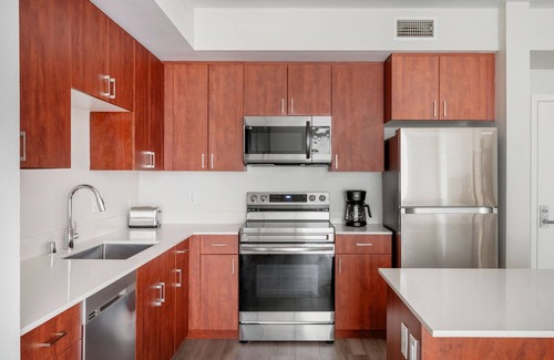 Union City Apartment | Chic Union City 2BR w/Gym & BBQ, nr Union Landing, by Blueground